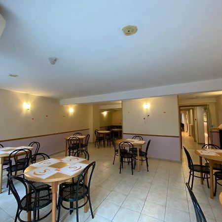 Somriu Hotel City M28 Андорра-ла-Велья Экстерьер фото