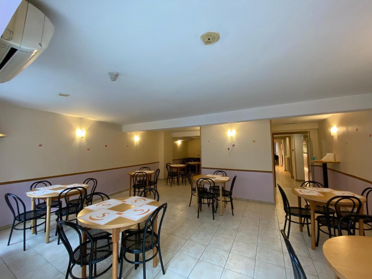 Somriu Hotel City M28 Андорра-ла-Велья Экстерьер фото