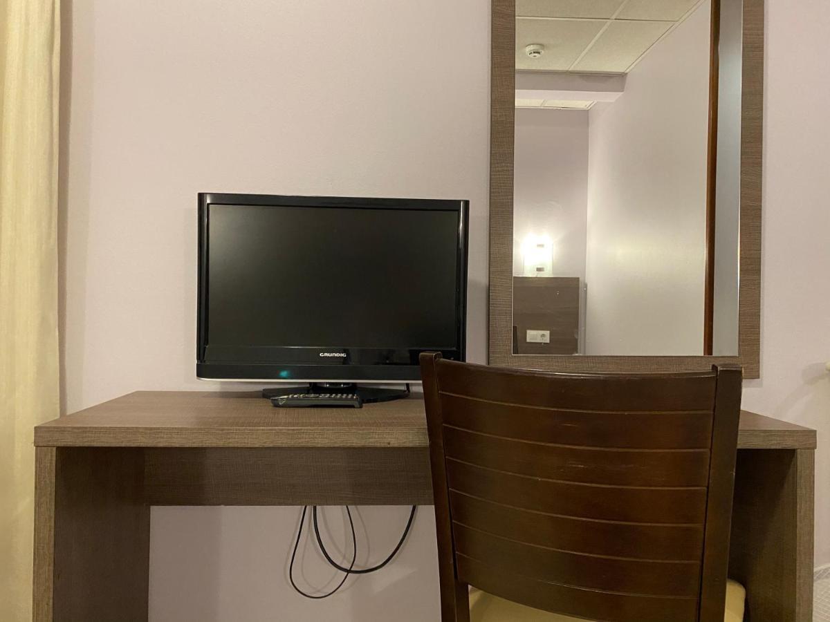 Somriu Hotel City M28 Андорра-ла-Велья Экстерьер фото