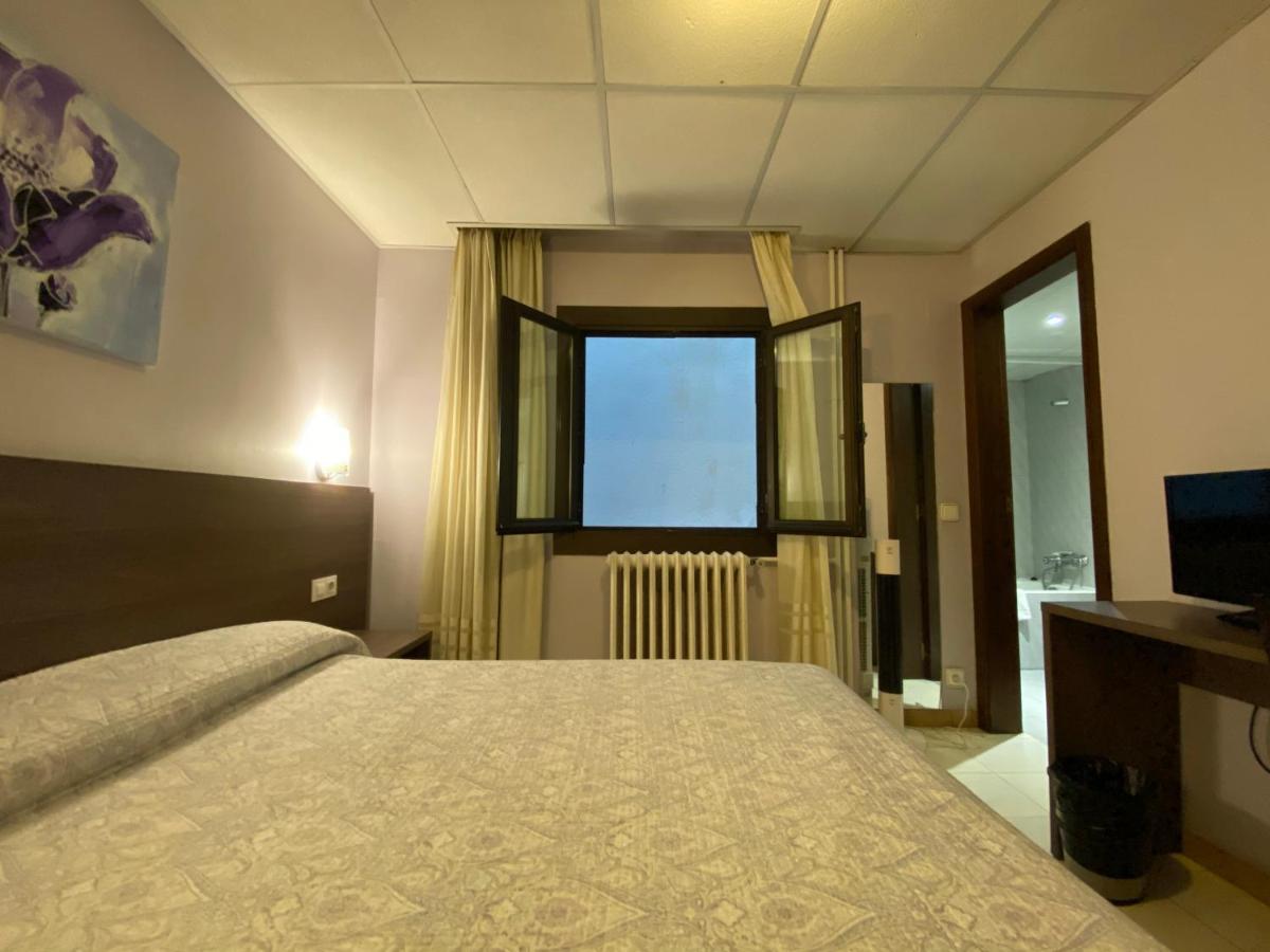 Somriu Hotel City M28 Андорра-ла-Велья Экстерьер фото