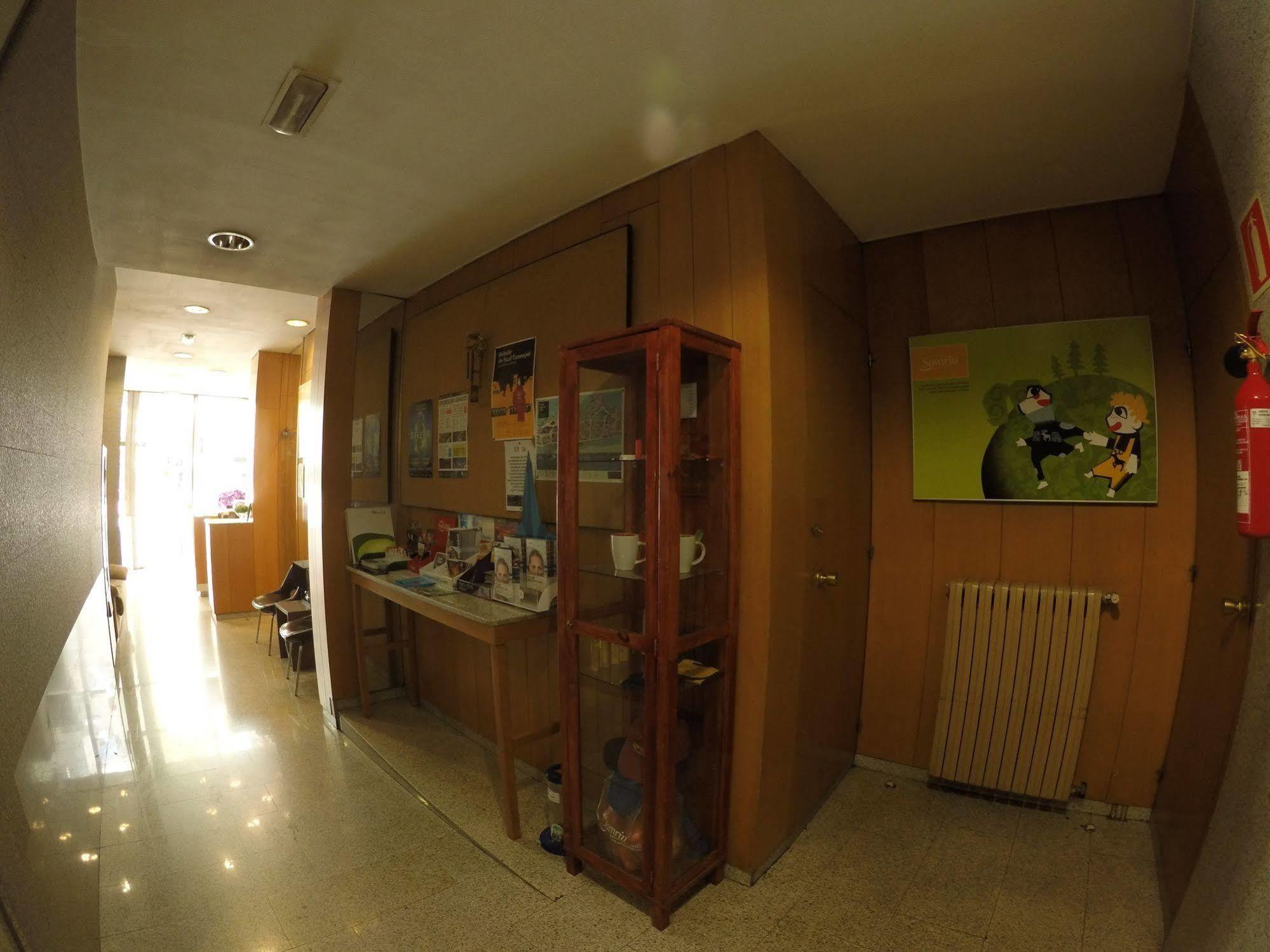 Somriu Hotel City M28 Андорра-ла-Велья Экстерьер фото