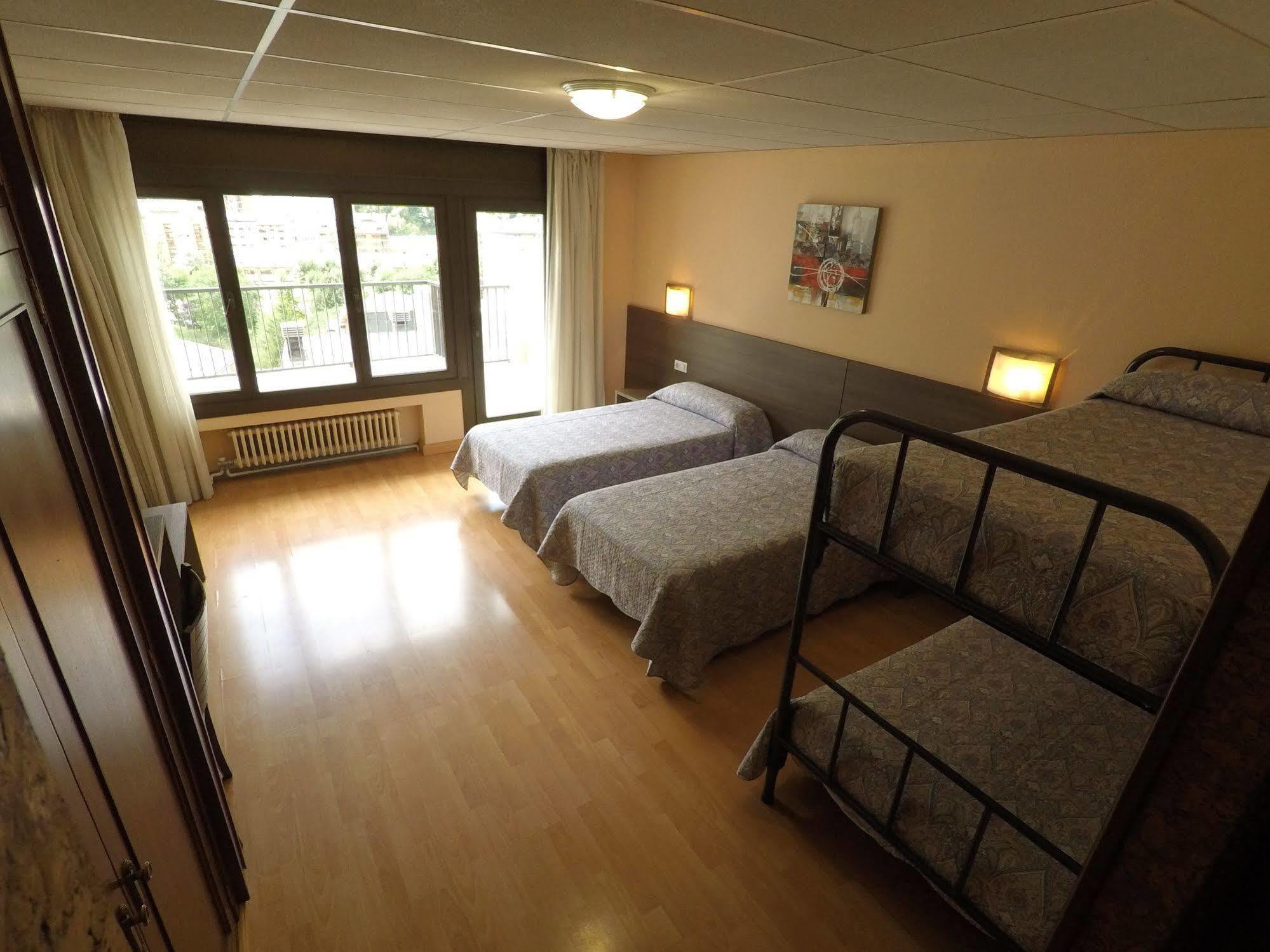 Somriu Hotel City M28 Андорра-ла-Велья Экстерьер фото