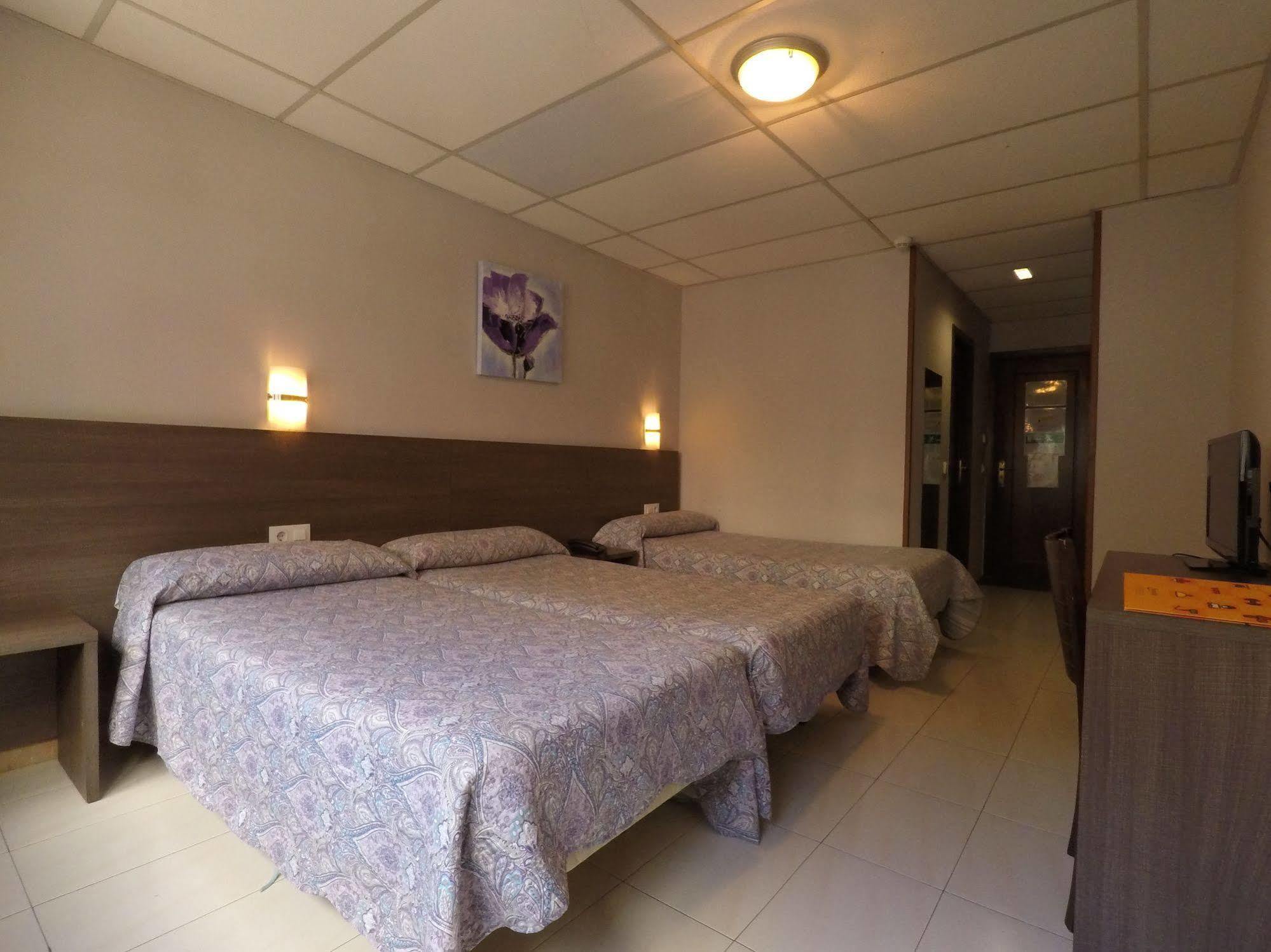 Somriu Hotel City M28 Андорра-ла-Велья Экстерьер фото